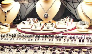 Hatton-Garden-jewellery-window-569302